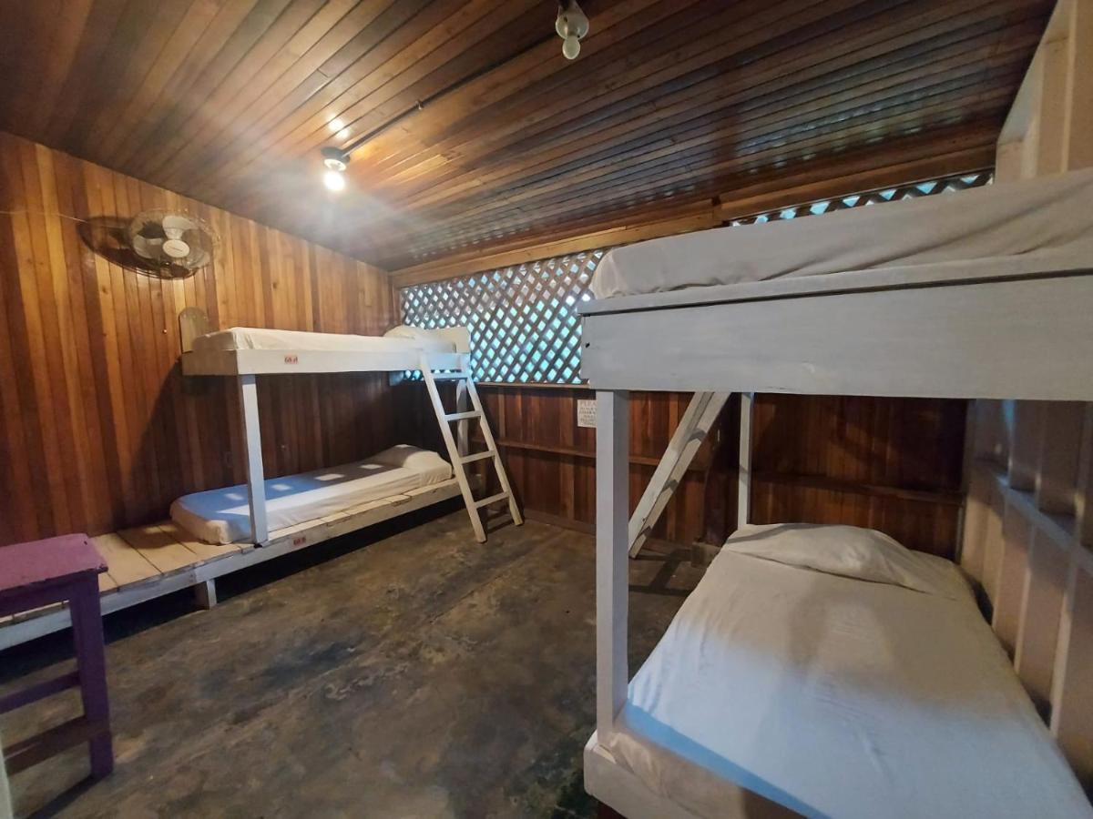 Hotel Puerto Viejo - Estd 1939 Puerto Viejo de Talamanca ภายนอก รูปภาพ